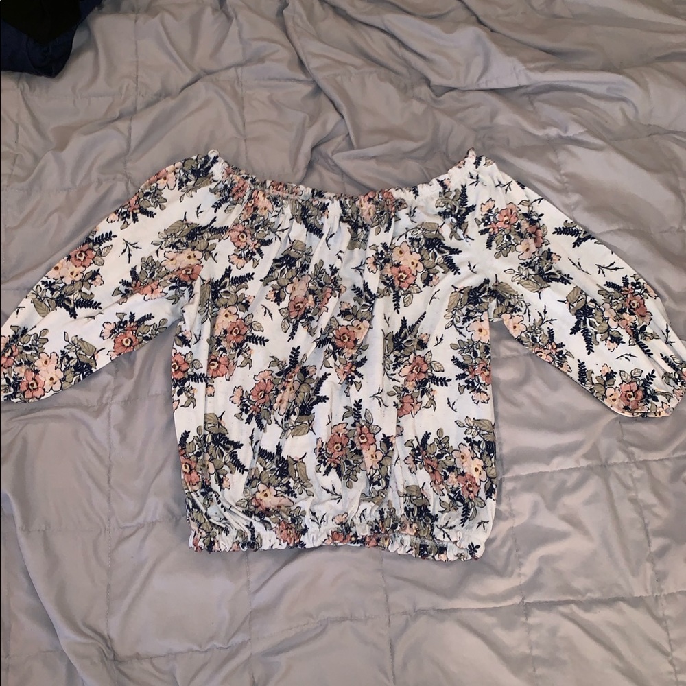 Floral off shoulder crop